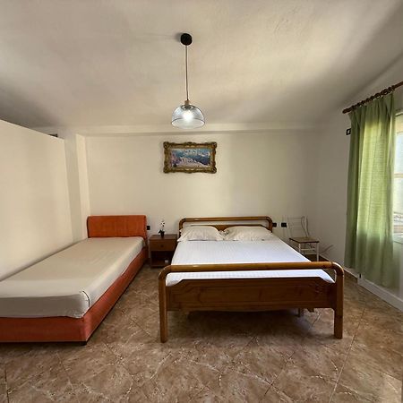 Jazoj Family hotel Orikum Kültér fotó